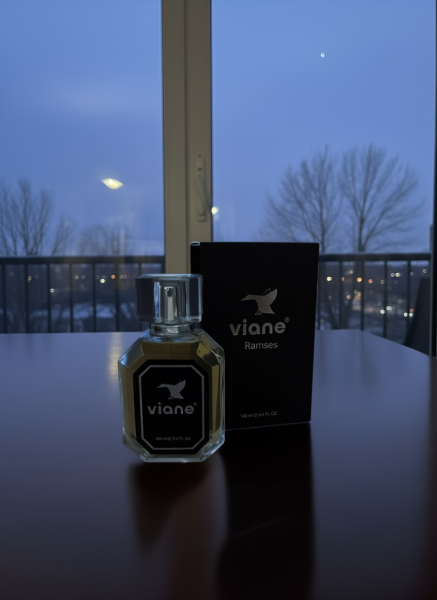 Ramses Eau de Erkek Parfüm – Karizmatik Gücün Ombre Leather Esintisi 100 ml