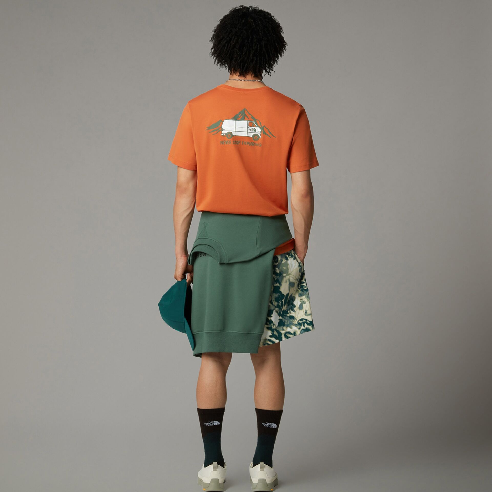 The North Face Ss Outdoor Graphic Tee Erkek T-Shirt Turuncu - M