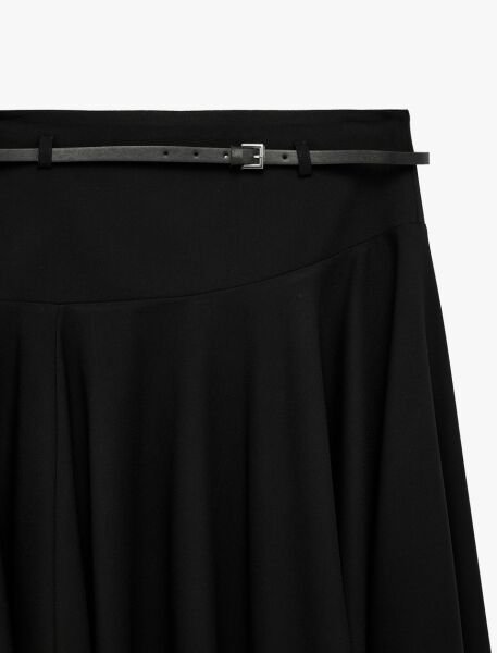 Koton Yüksek Bel Asimetrik Kesim Kemer Detaylı Kloş Midi Etek 6SAK70132UW Siyah - 42