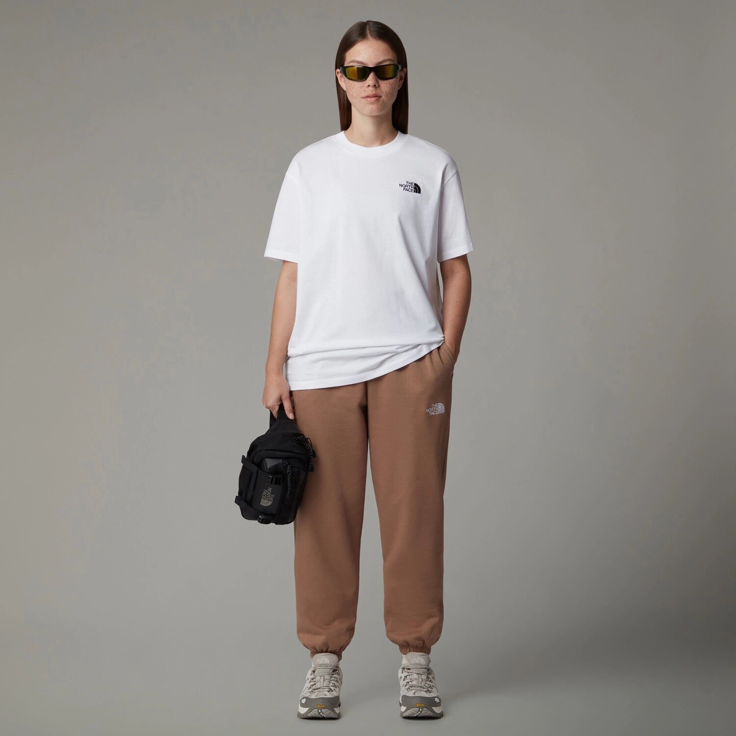 The North Face W Ss Essential Oversize Tee Kadın T-Shirt Beyaz - M