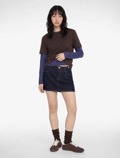 A Kesim Zincir Kemer Detaylı Mini Denim Etek